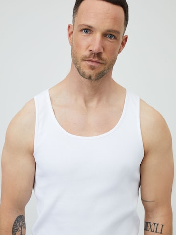 DAN FOX APPAREL - Camiseta 'Nick' en blanco