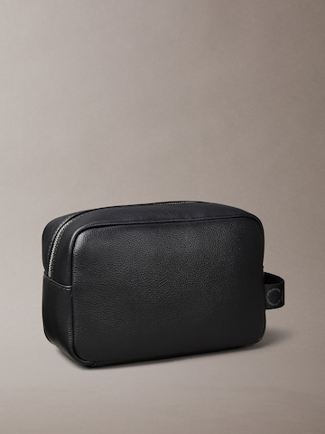 Calvin Klein Toiletry bag in Black