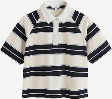 Tricou de la Next pe negru: față