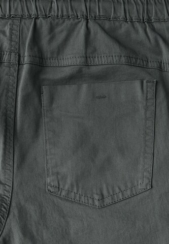 STREET ONE Slimfit Hose in Grün