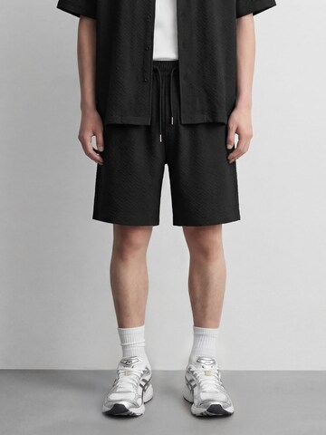 Burocs Regular Hose 'Structured'‌‌ in Schwarz