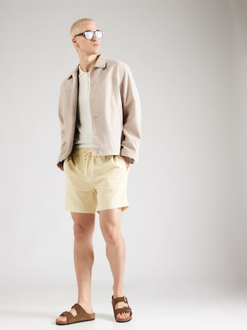 GANT Regular Shorts in Gelb