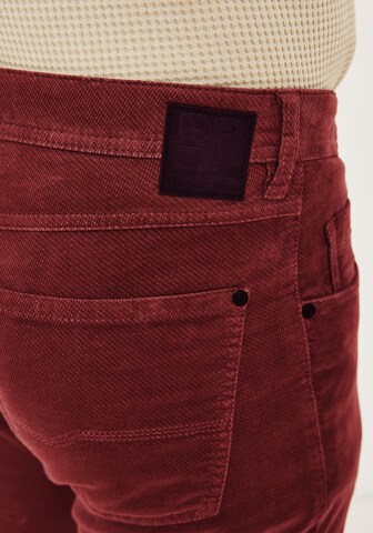 REDPOINT Regular Pants in Red