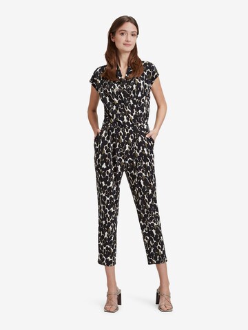 Tuta jumpsuit di Betty Barclay in nero: frontale