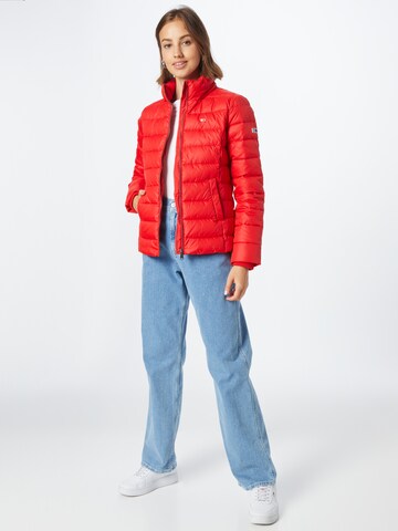 Tommy Jeans Winterjas in Rood