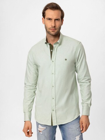 Coupe regular Chemise Dandalo en vert : devant