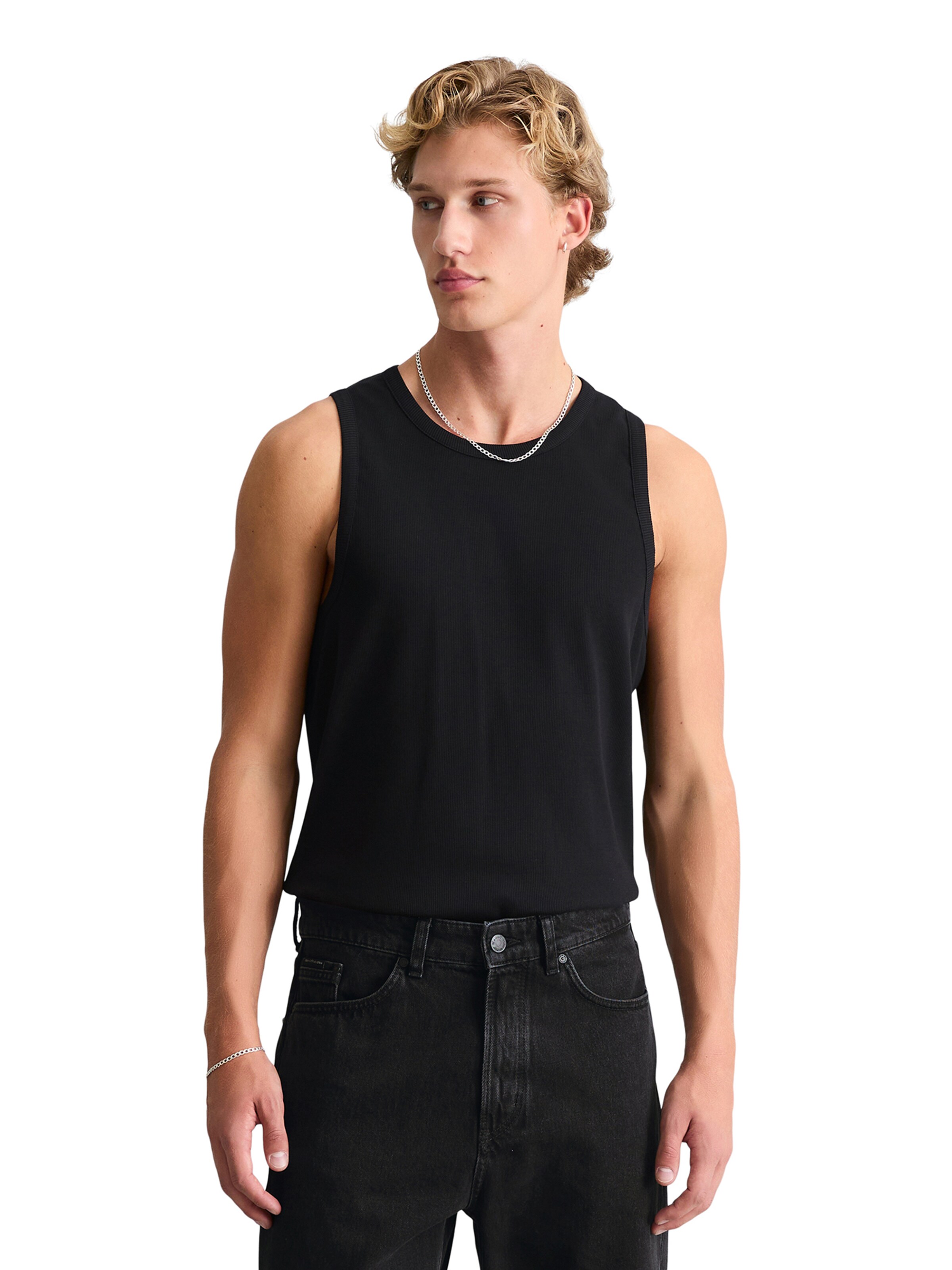 T-Shirt Marc O'Polo DENIM en noir : devant