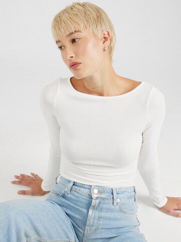 Gina Tricot Shirt in Weiß: Vorderseite