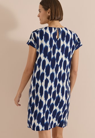 Rochie de la CECIL pe albastru