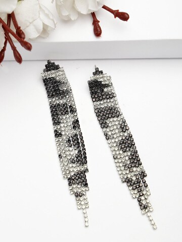 Boucles d'oreilles 'Beatasa' AVANT-GARDE PARIS en noir