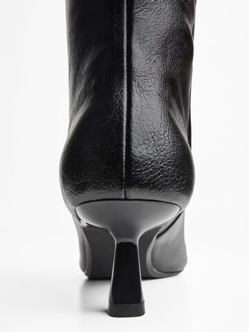 Bershka Csizma - fekete