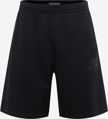 REPLAY Regular Shorts in Schwarz: predná strana