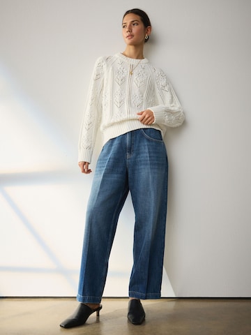 Pulover de la Next pe alb