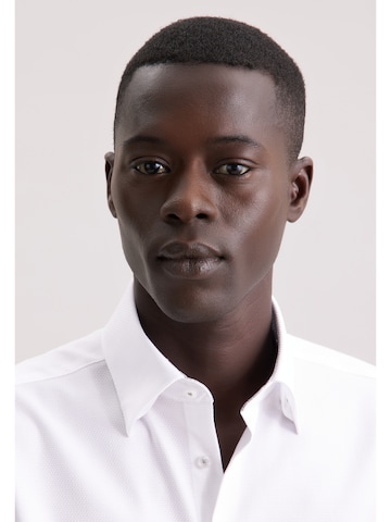 Coupe regular Chemise business SEIDENSTICKER en blanc