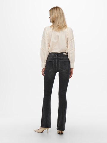 ONLY Bootcut Jeans 'Mila' i svart