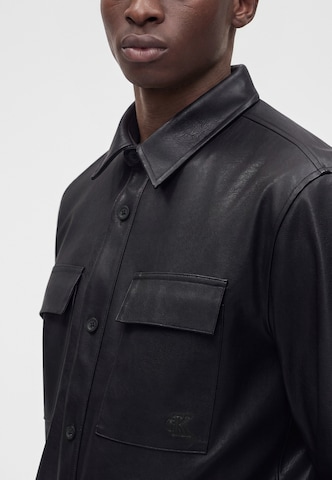 Calvin Klein Jeans Regular fit Преходно яке в черно