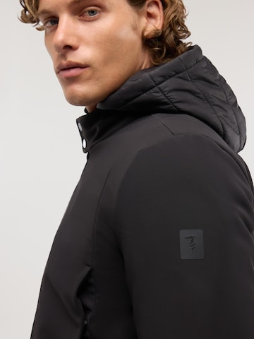 Cappotto invernale di Trussardi in nero