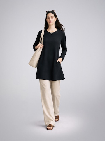 LEAFLETIC Tunic 'Leafletic Women’s Tunic' in Black