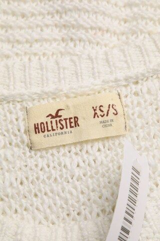 HOLLISTER Pullover XS in Weiß