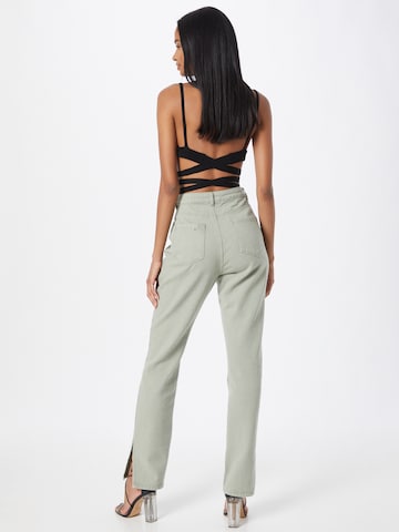 Missguided Regular Jeans in Grün