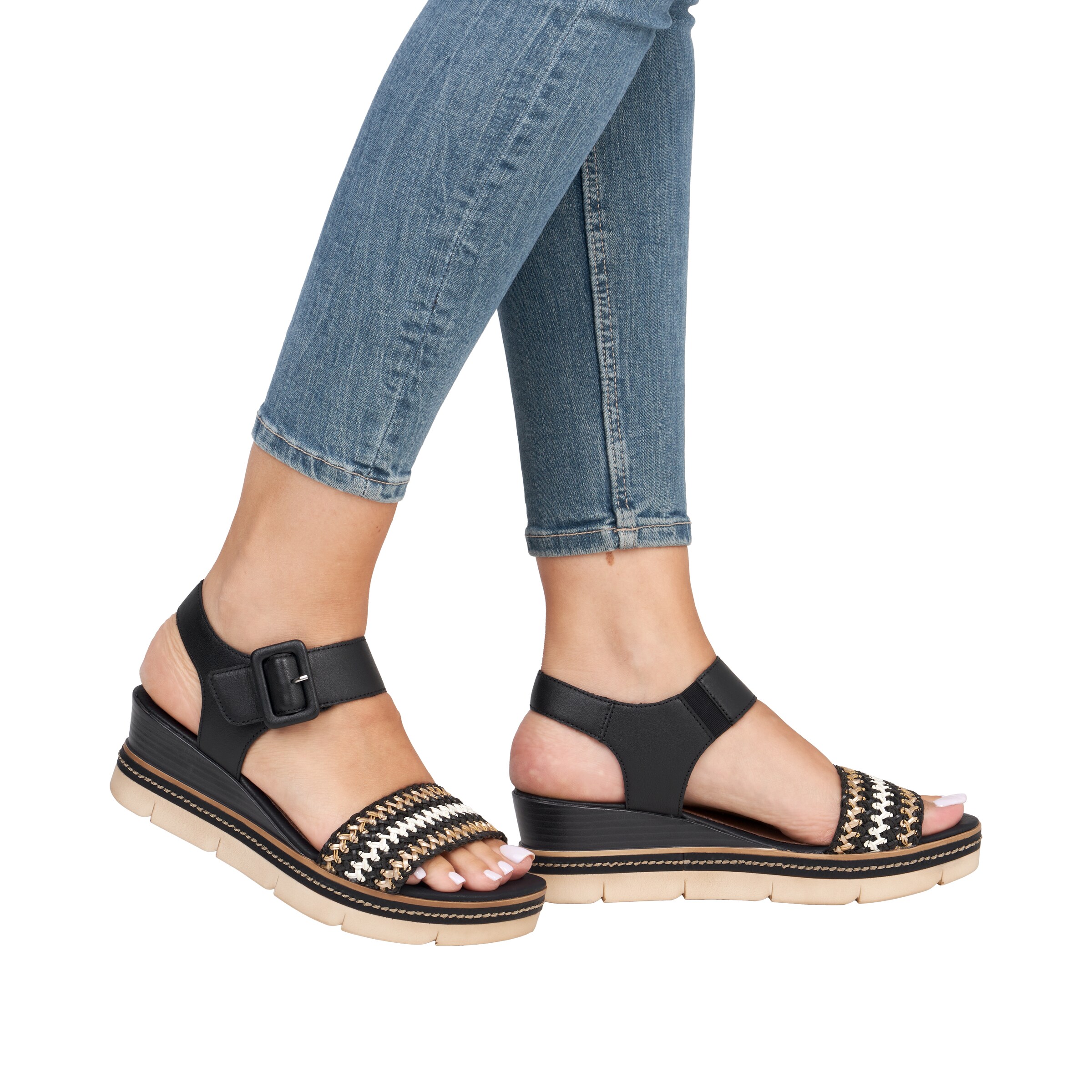 REMONTE Sandale in Schwarz: Vorderseite