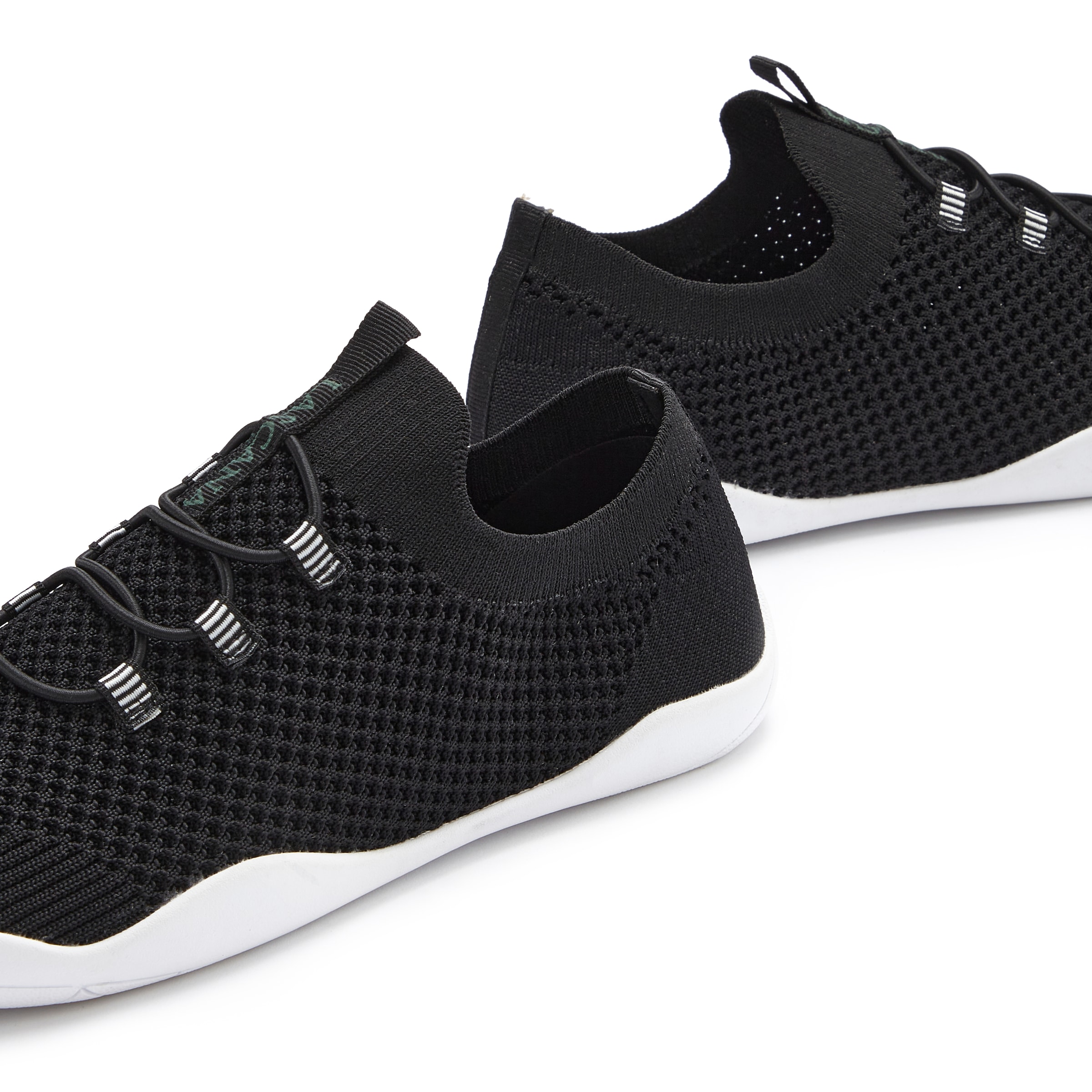 LASCANA Tenisky – černá