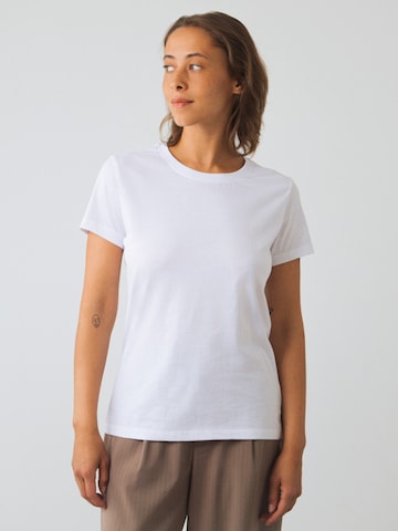 Honest Basics Shirt 'T-shirt Women' in Wit