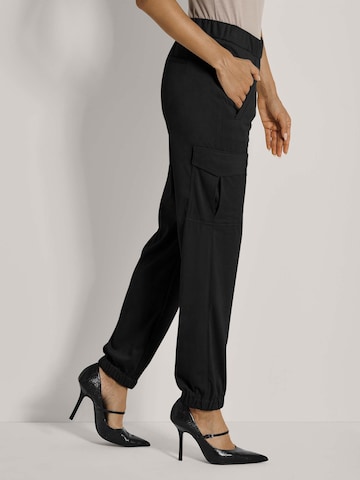 Coupe slim Pantalon cargo MADELEINE en noir