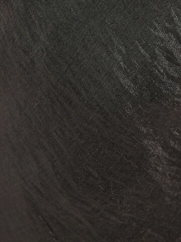 Hiccup Kleid in Schwarz