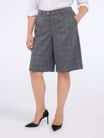 regular Pantaloni di Fiorella Rubino in grigio