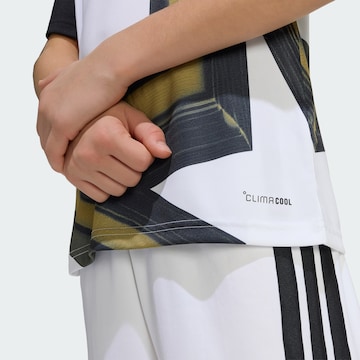 T-Shirt fonctionnel 'Juventus Turin 26/27 Pre-Match' ADIDAS PERFORMANCE en blanc