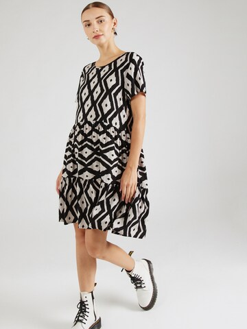 Eight2Nine Kleid in Schwarz