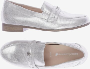 Basler Flats & Loafers in 38 in Silver: front