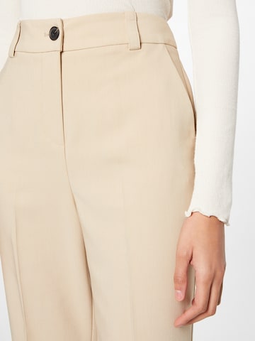 modström Regular Trousers with creases 'Gale' in Beige