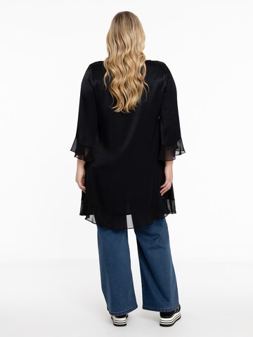 Yoek Blouse in Zwart