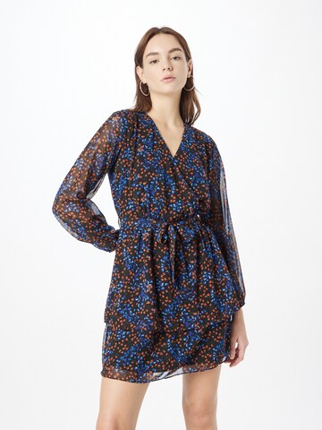 Robe-chemise Trendyol en noir : devant