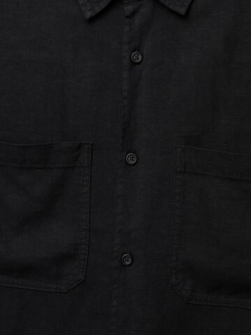 Pull&Bear Comfort Fit Košeľa - Čierna