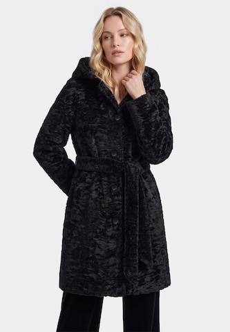 DreiMaster Klassik Between-seasons coat in Black: front