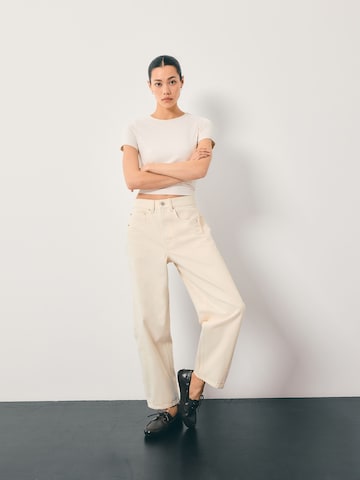 Loosefit Jeans di Next in beige: frontale