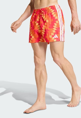 ADIDAS SPORTSWEAR - Bermudas en naranja: frente