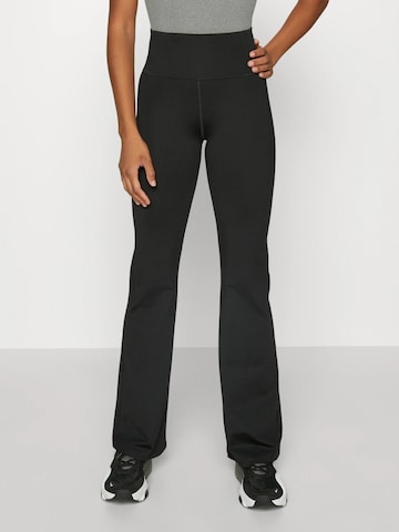 Girlfriend Collective Regular Broek ' Compressive ' in Zwart: voorkant