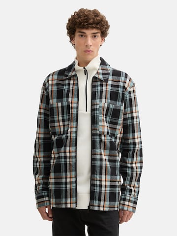 Regular fit Camicia di TOM TAILOR DENIM in nero: frontale