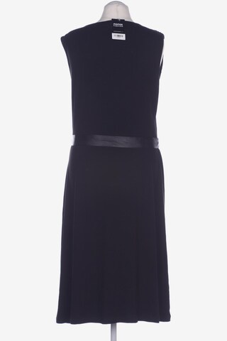 TRIANGLE Dress in XXL in Black