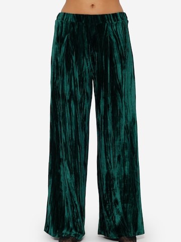 SASSYCLASSY Loosefit Hose in Grün