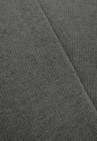 Frieda & Freddies NY Scarf in Grey