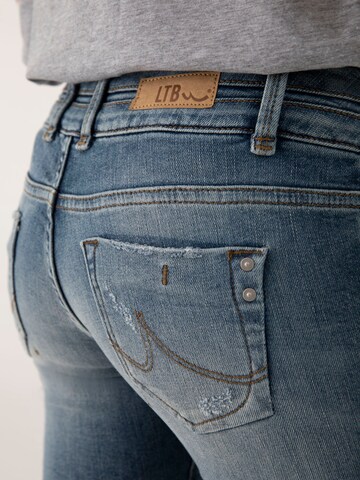 LTB Skinny Jeans 'Julita X' in Blau
