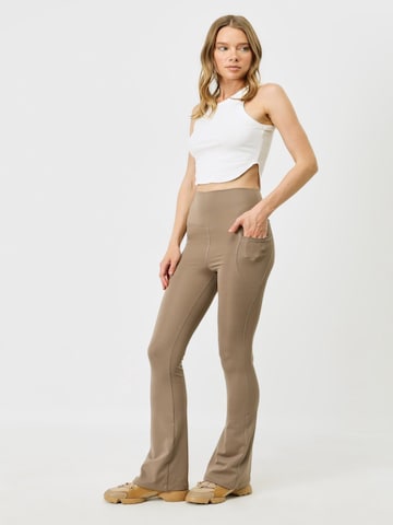 C&City Slimfit Legíny – hnědá: přední strana
