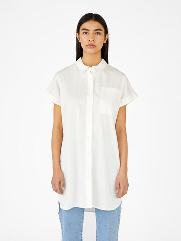 OBJECT - Vestido camisero 'Dora' en blanco: frente