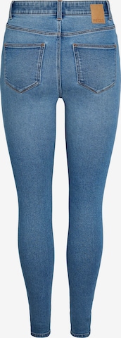 PIECES Skinny Jeans 'Dana' in Blau