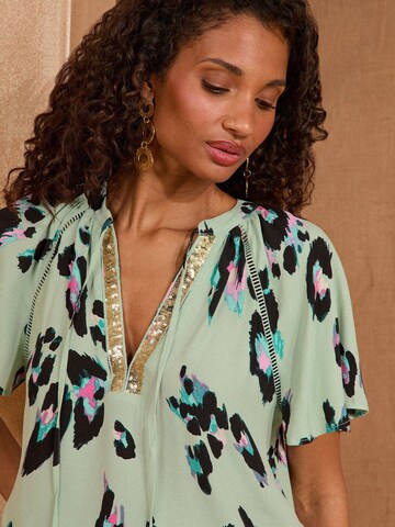 love & roses Blouse in Green